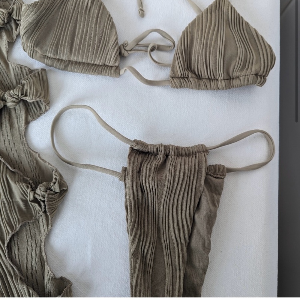 Chic Tan Bikini Set - Picture 3 of 3